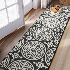 Threshold - 2'x7' Washable Runner Medallion Tufted And Hooked  Gray